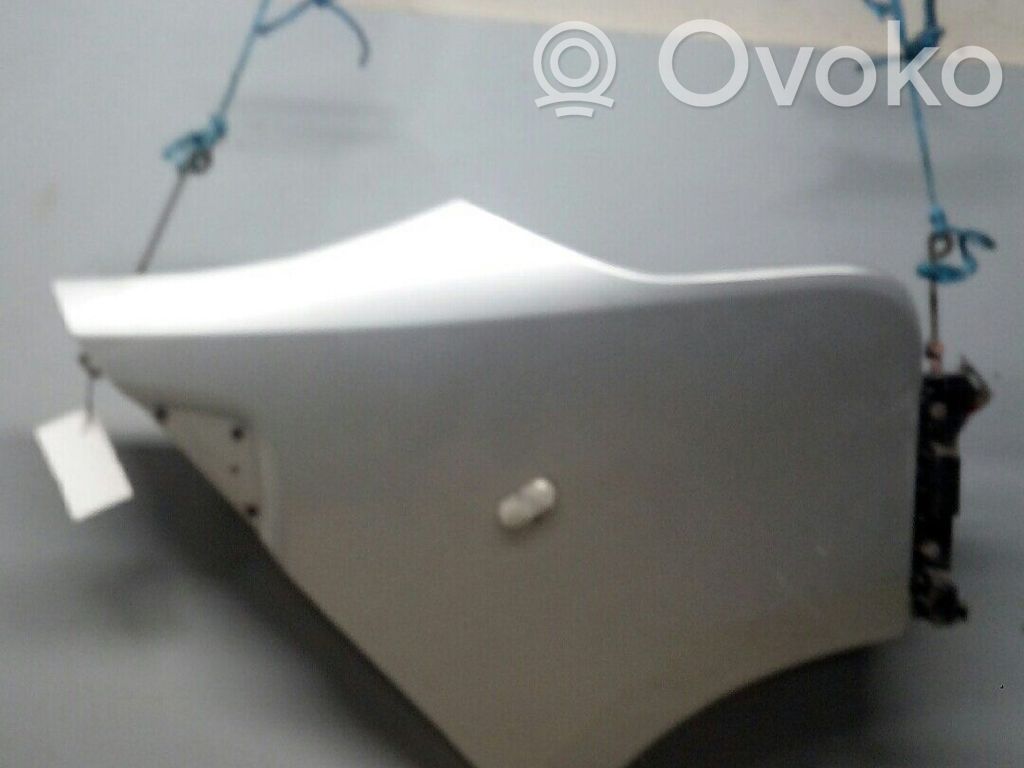 Opel Vivaro Крыло 