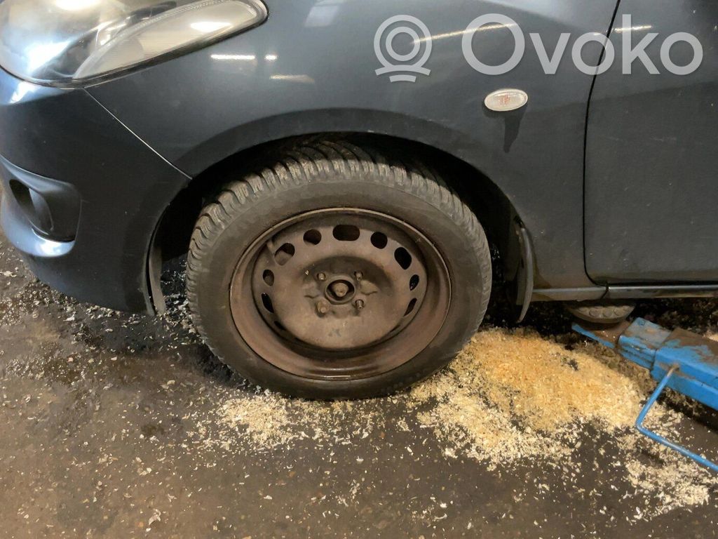 Mazda 2 Задний подкрылок 