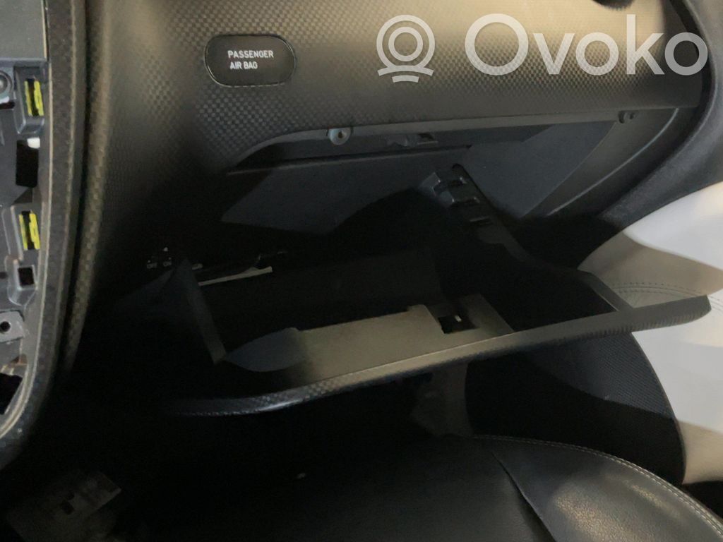 Seat Altea XL Stalčiukas 