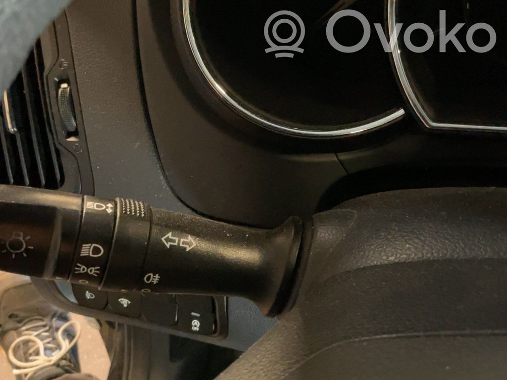 KIA Rio Multifunctional control switch/knob 