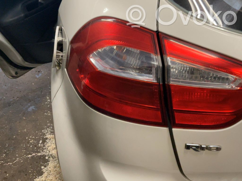 KIA Rio Spuldzīte 