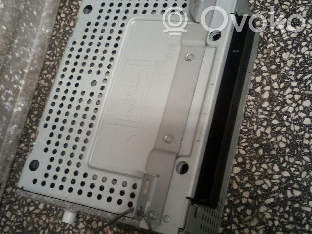 GPS navigation control unit/module   TJEKOENUMRE,2019793,2335493,2335495,2369104,2369106