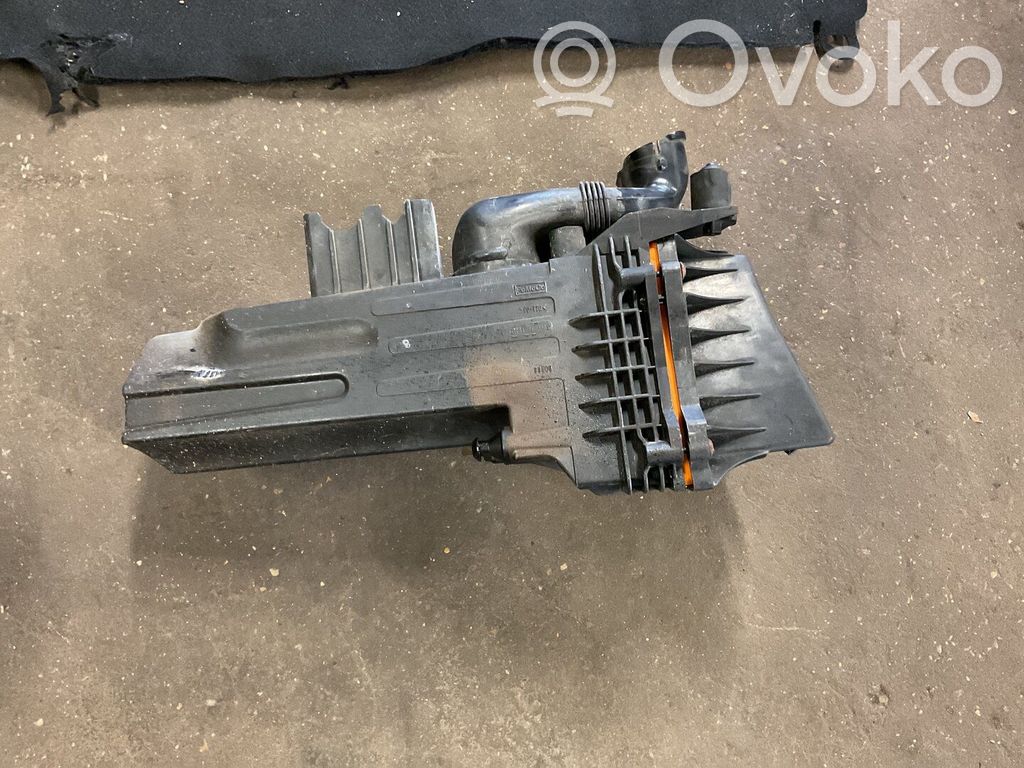 Ford B-MAX Air filter box 
