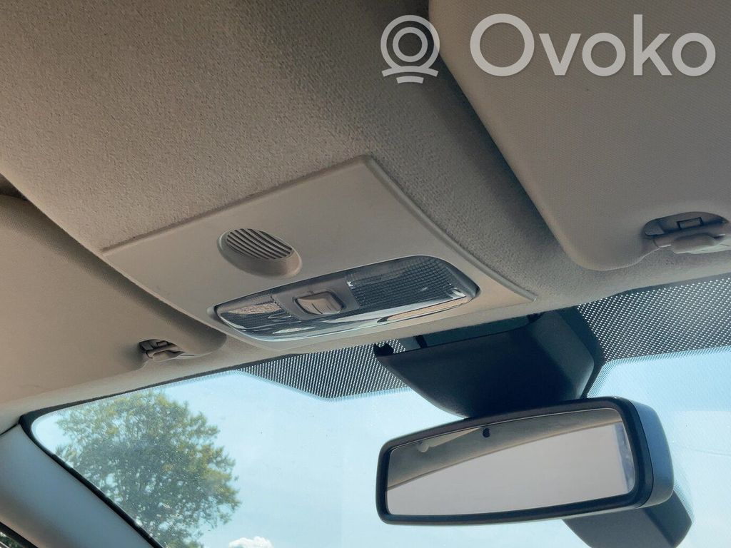 Ford Fiesta Priekinių vietų apšvietimo žibintas 