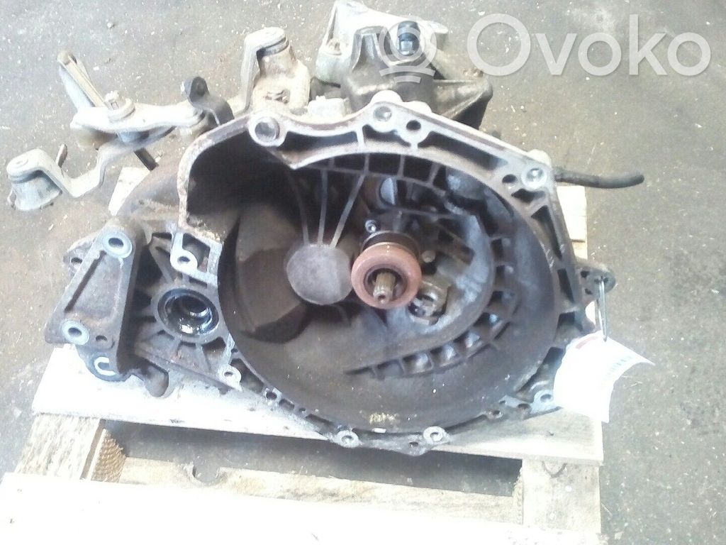 Opel Corsa D Manual 5 speed gearbox 