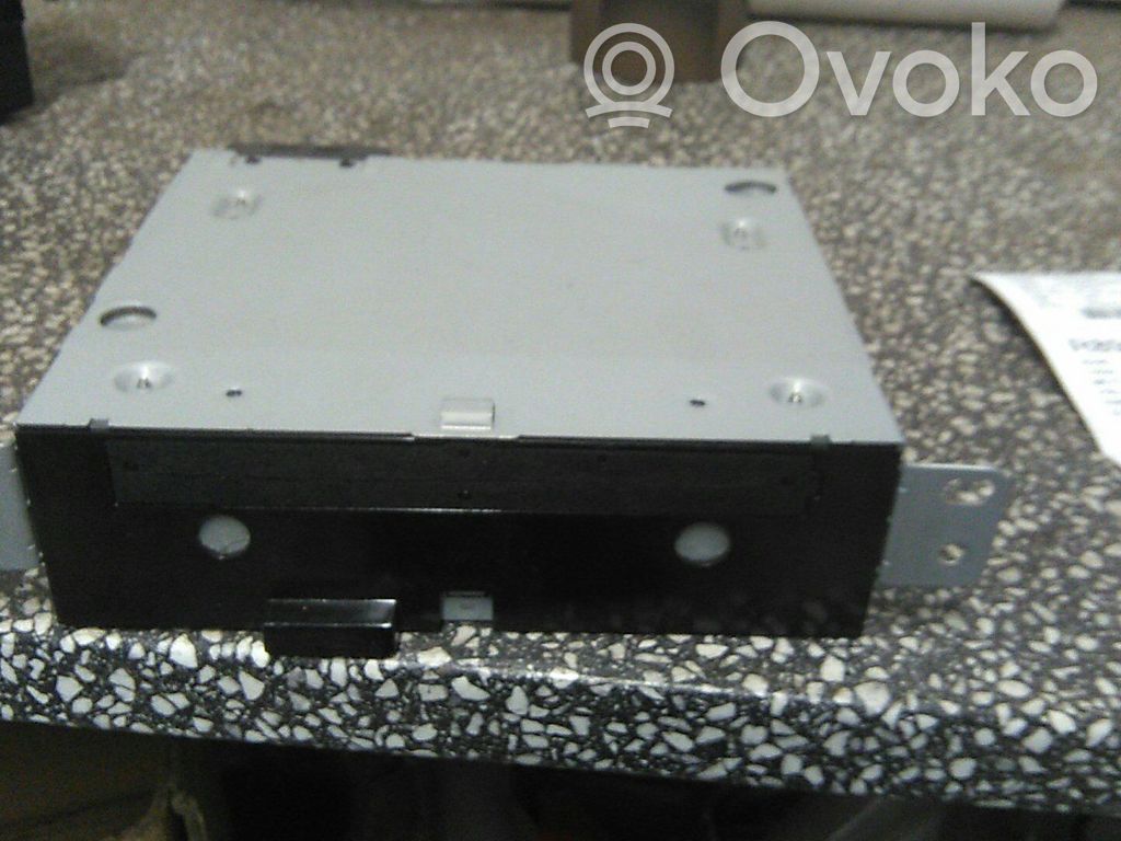 GPS navigation control unit/module   6490JX