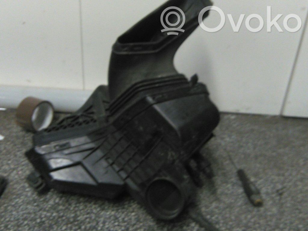 Audi A4 S4 B8 8K Air filter box 