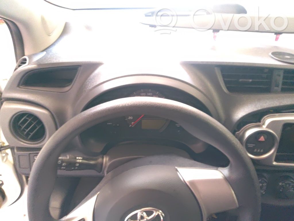 Toyota Yaris Panel de instrumentos 