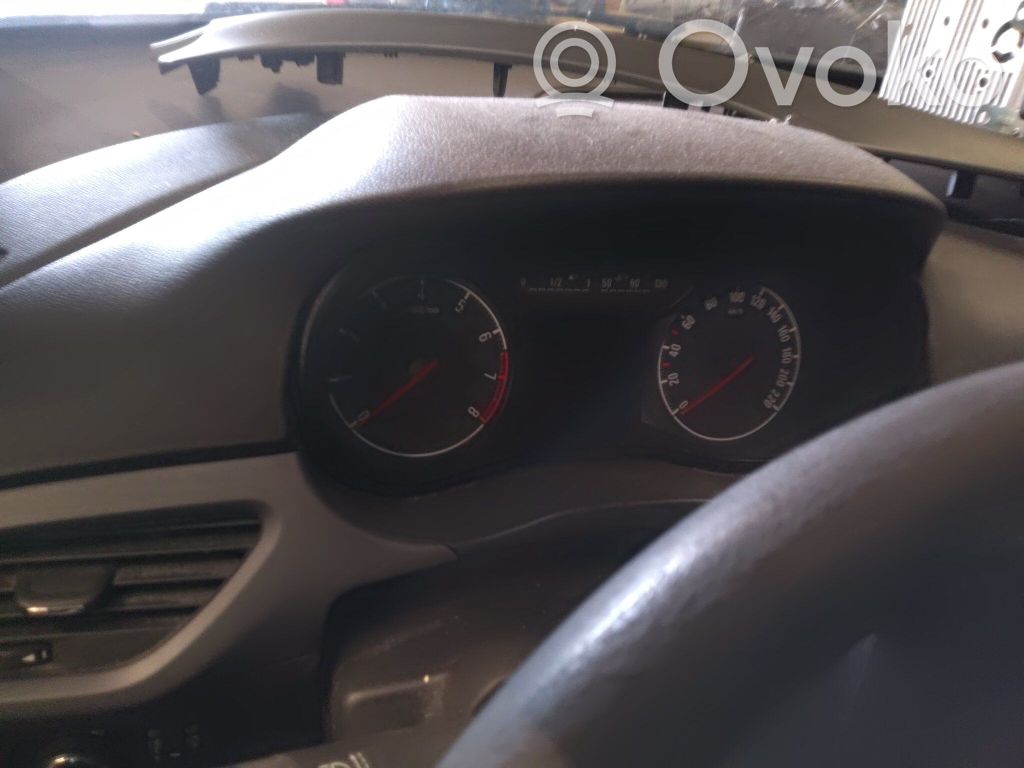 Speedometer (instrument cluster)   39204199,39022773,39204199,39056365