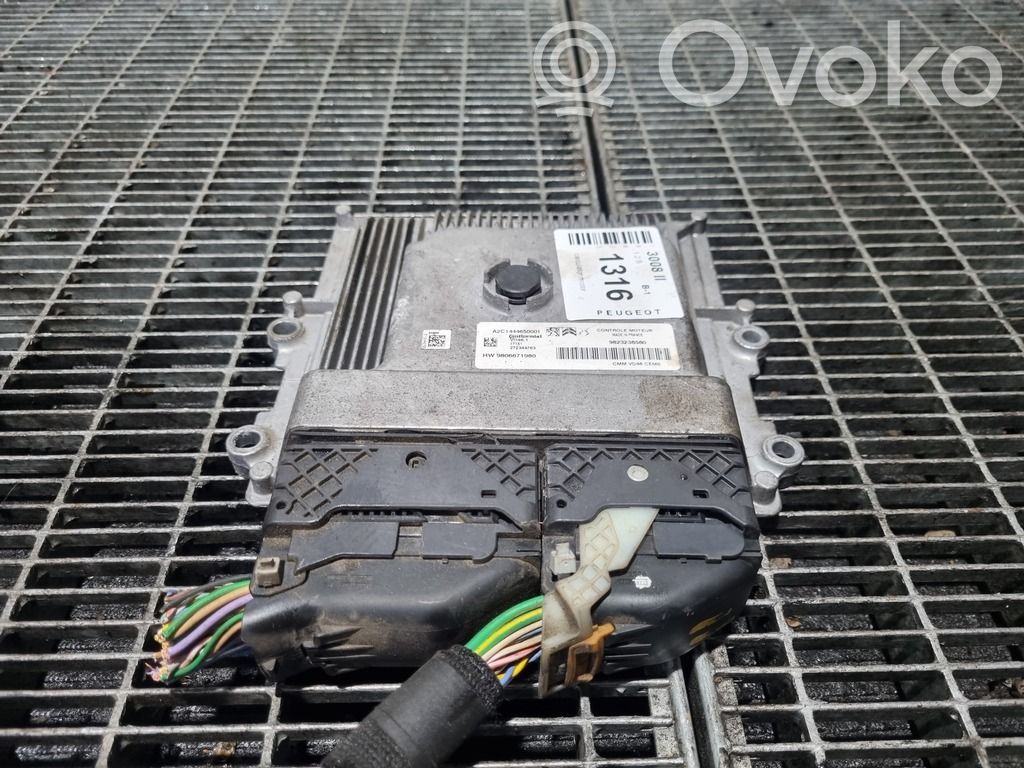 Peugeot 3008 II Centralina/modulo motore ECU 