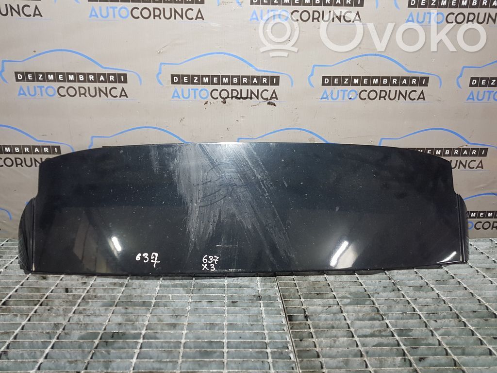 Becquet de coffre   3400384