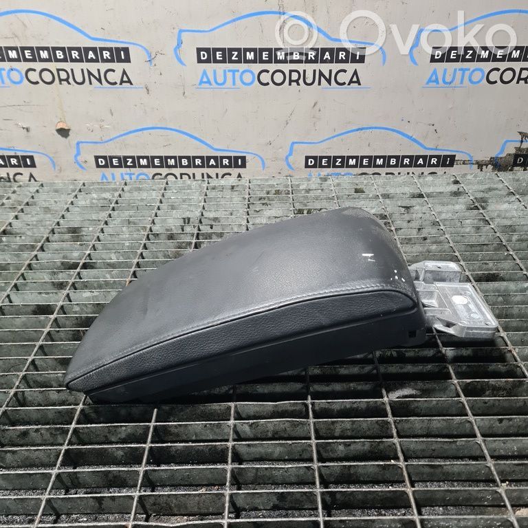 Armrest   3400692