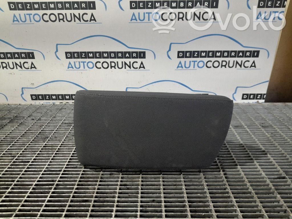 BMW X3 E83 Armrest 