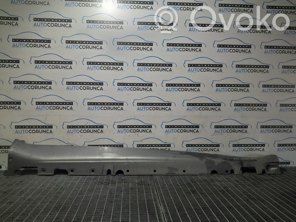 BMW X5 E70 Sill 