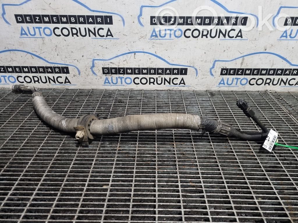 BMW 5 E39 Ilmastointilaitteen putki (A/C) 