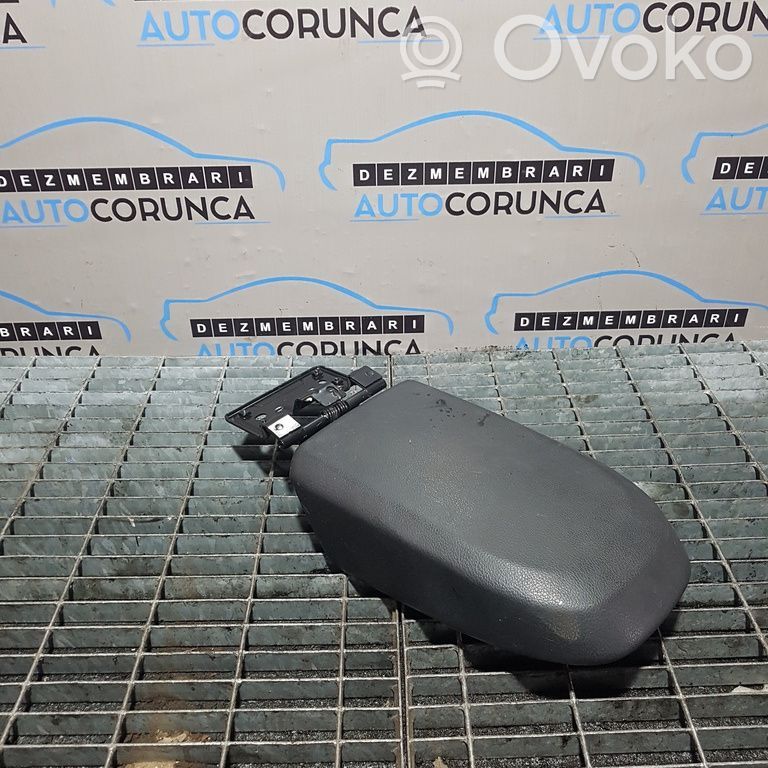 Ford Kuga I Armrest 