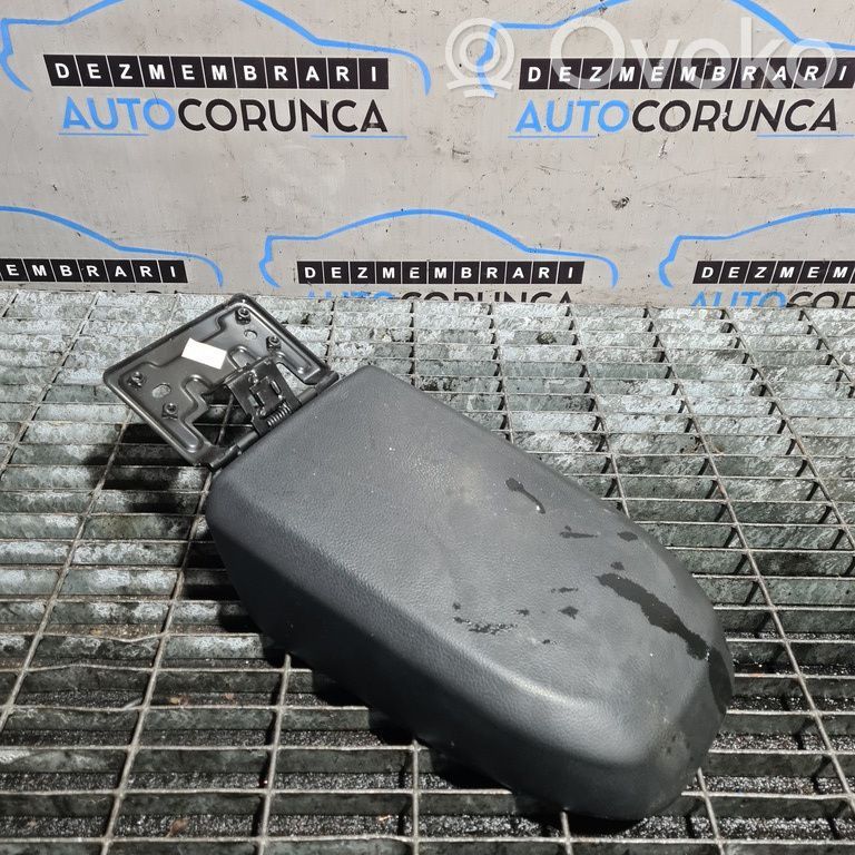 Ford Kuga I Armrest 