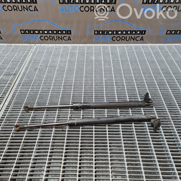 Mazda CX-5 Tailgate/trunk strut/damper 