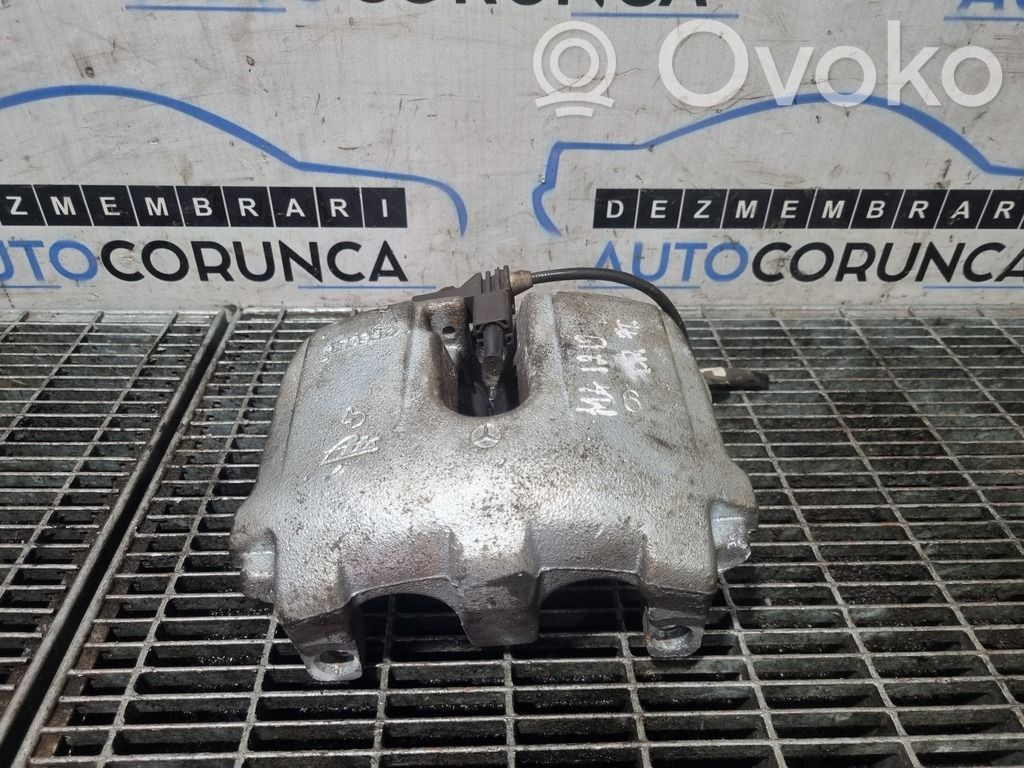 Mercedes-Benz ML W164 Zacisk hamulcowy przedni 