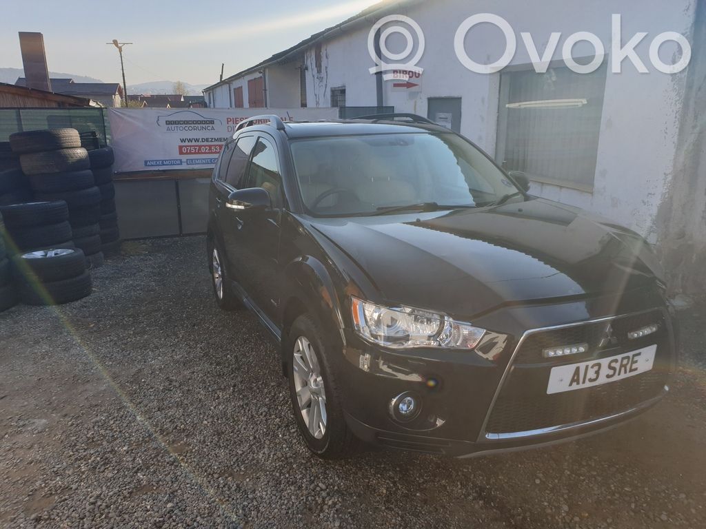 Mitsubishi Outlander Front door 