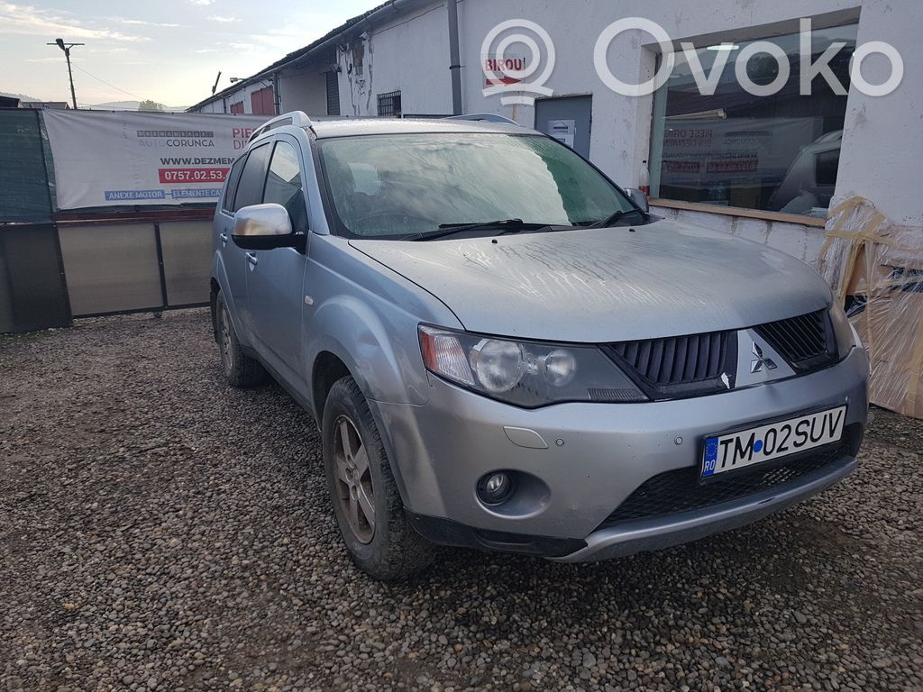 Mitsubishi Outlander Front door 