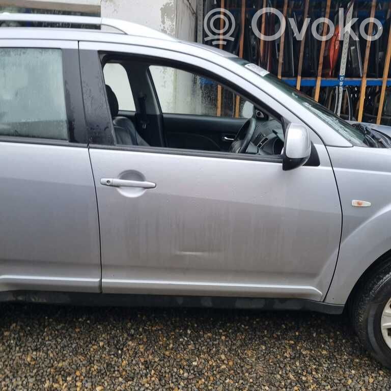 Mitsubishi Outlander Front door 