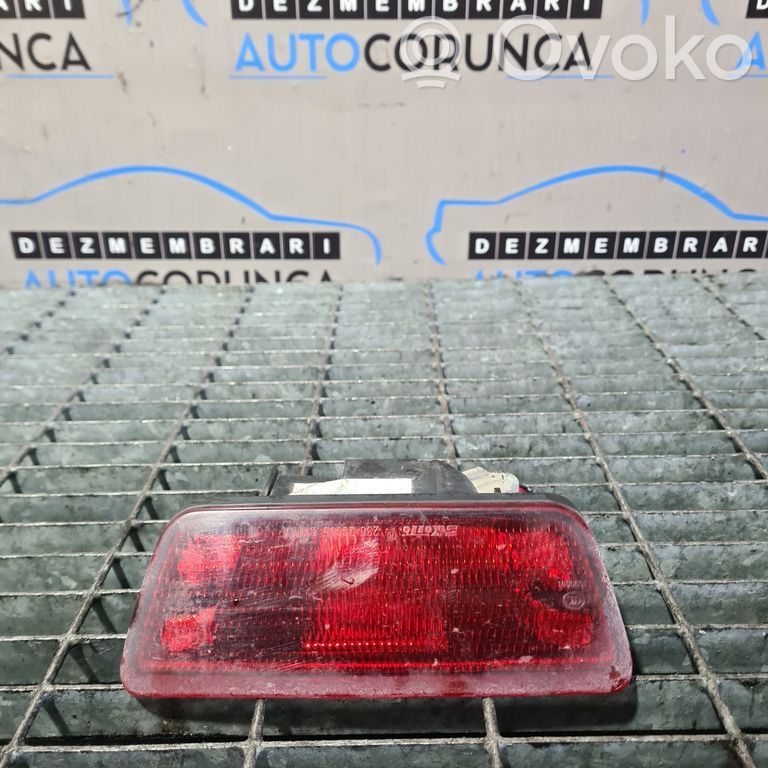 Nissan Juke I F15 Copertura striscia fanale posteriore/targa 