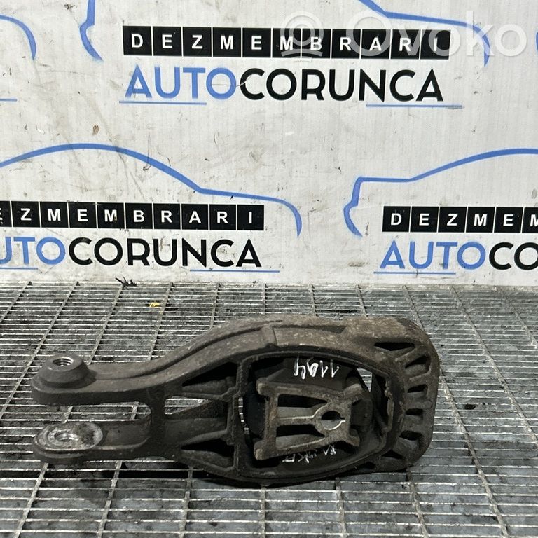 Opel Mokka Engine mounting bracket 