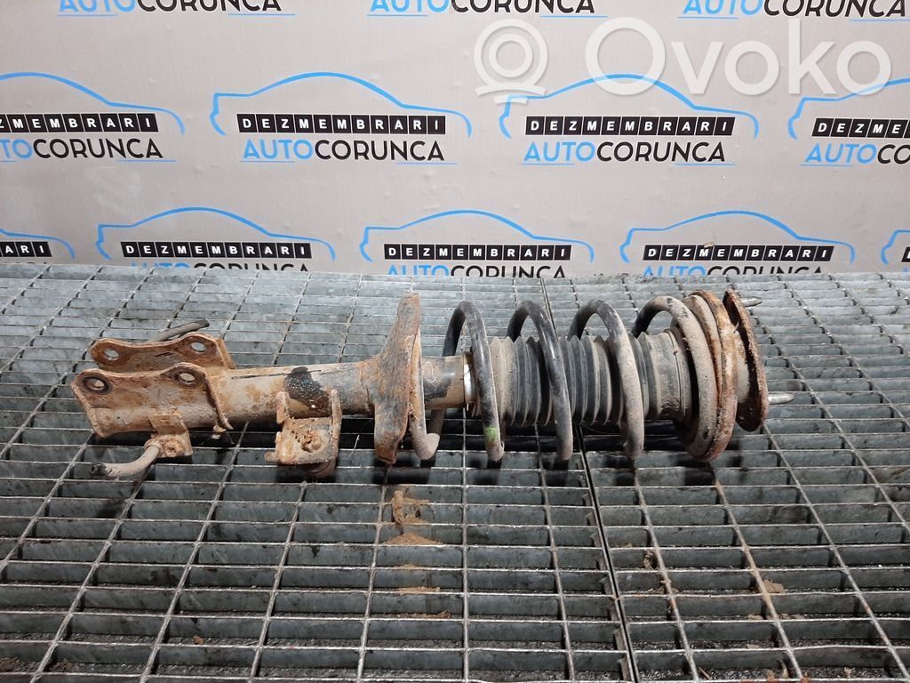Suzuki Grand Vitara II Front shock absorber with coil spring 
