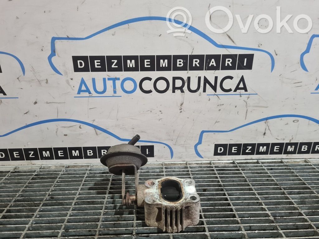 Toyota RAV 4 (XA30) Válvula EGR 