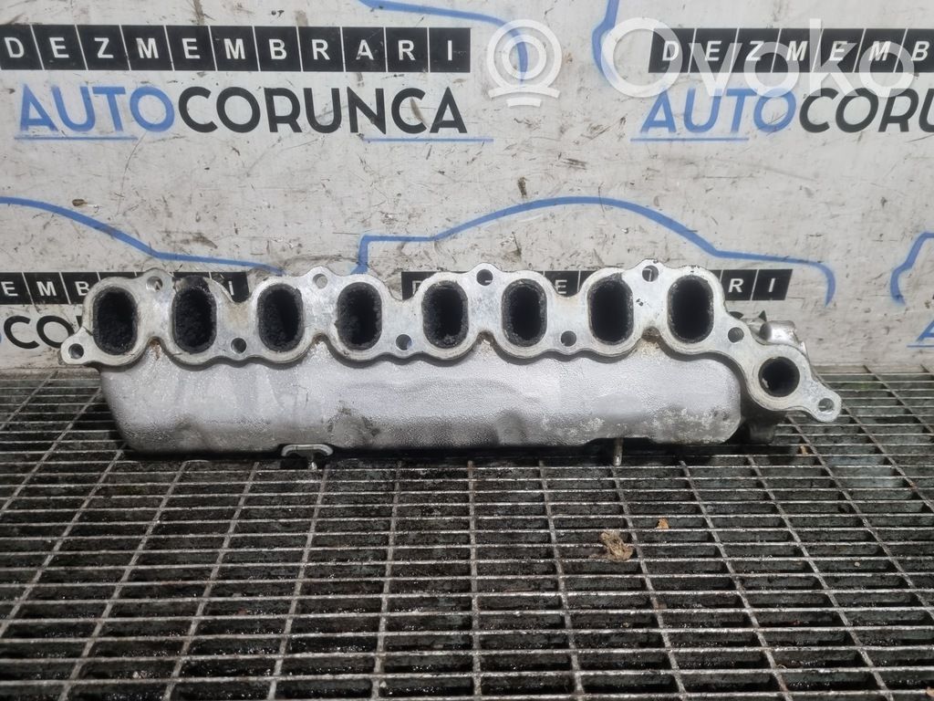 Toyota RAV 4 (XA20) Colector de admisión 