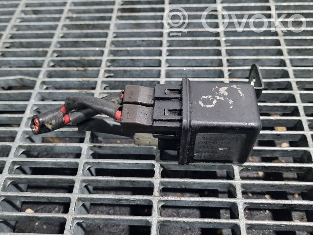 Suzuki Grand Vitara II Glow plug pre-heat relay 
