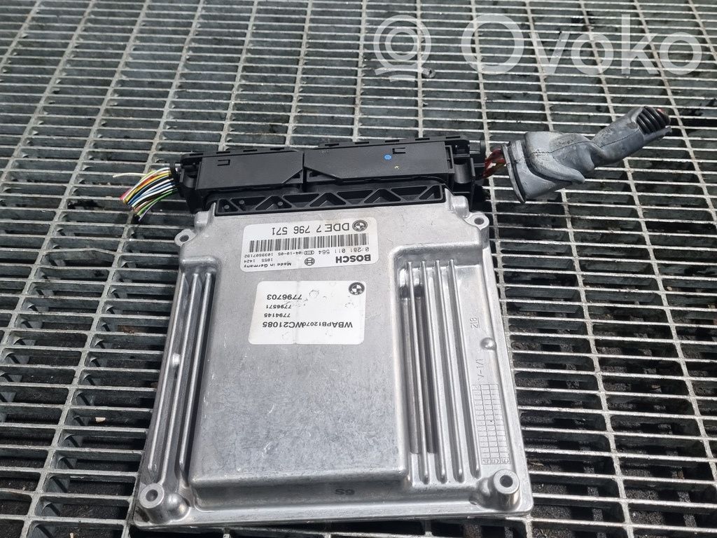 Unité de commande, module ECU de moteur   0281011654,7796703