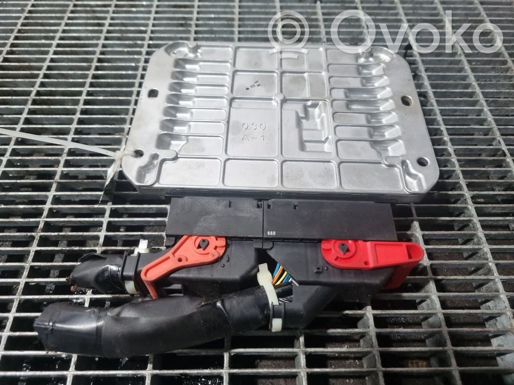 Engine control unit/module ECU   2757000102,22611AS601