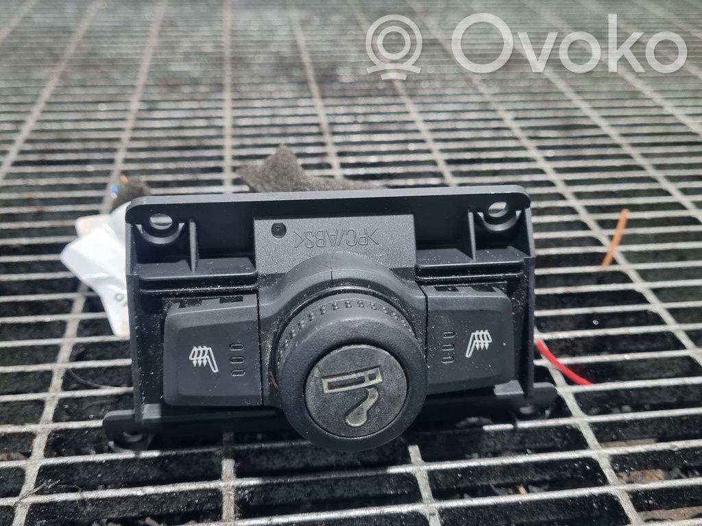 Opel Antara Passenger airbag on/off switch 