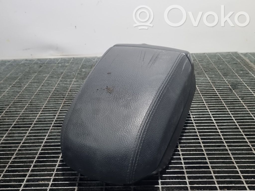 Opel Antara Armrest 