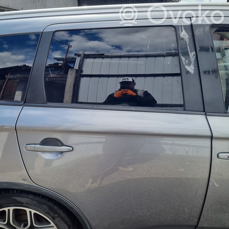 Mitsubishi Outlander Puerta trasera 