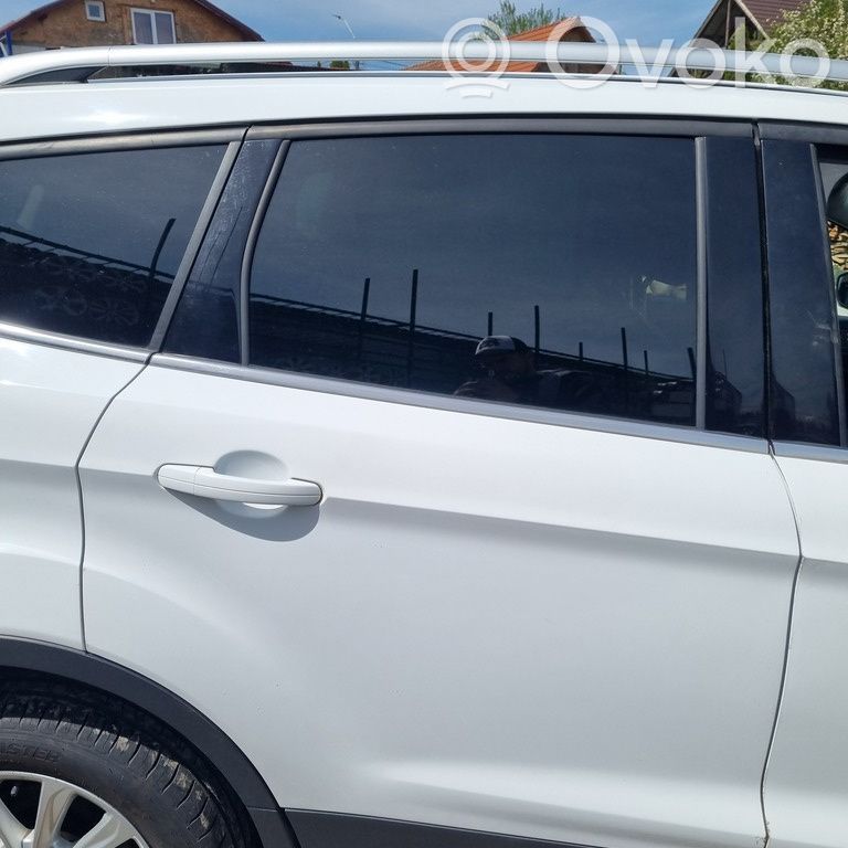 Ford Kuga II Aizmugurējās durvis 