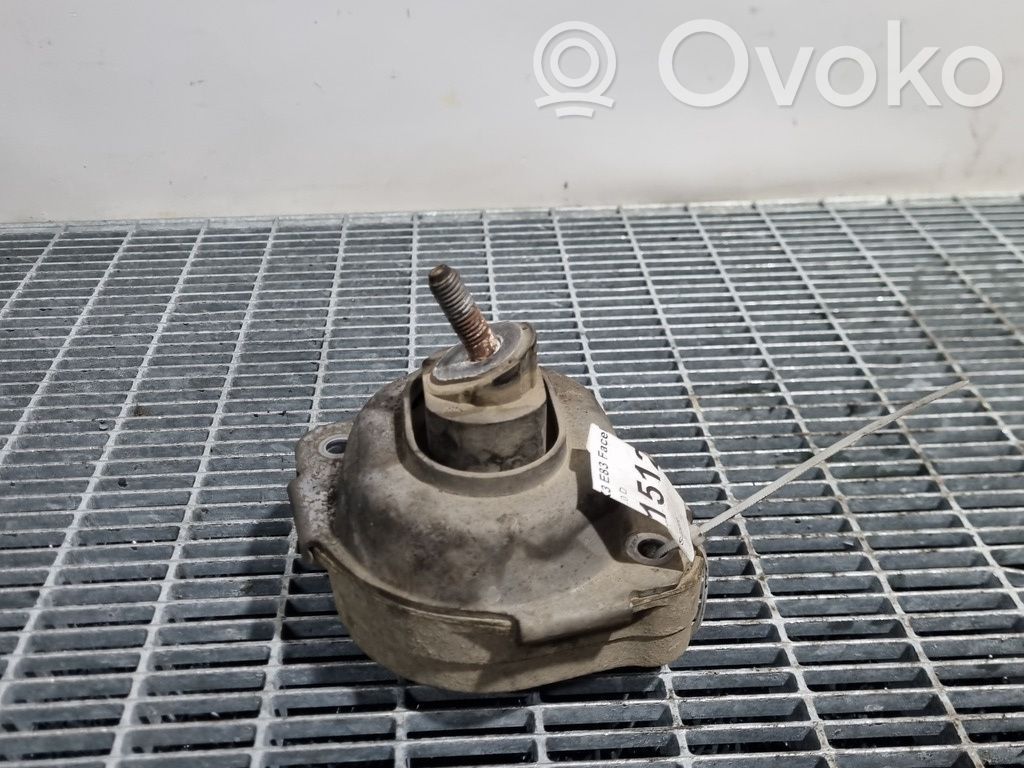 BMW X3 E83 Engine mounting bracket 