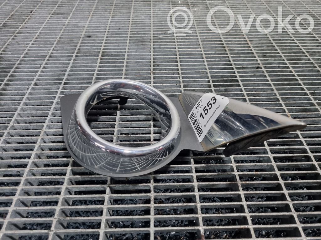 Peugeot 4007 Modanatura separatore del paraurti anteriore