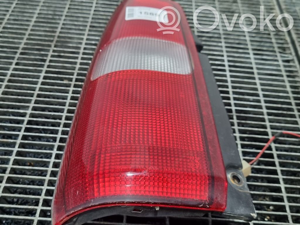 Suzuki Jimny Lampa tylna 
