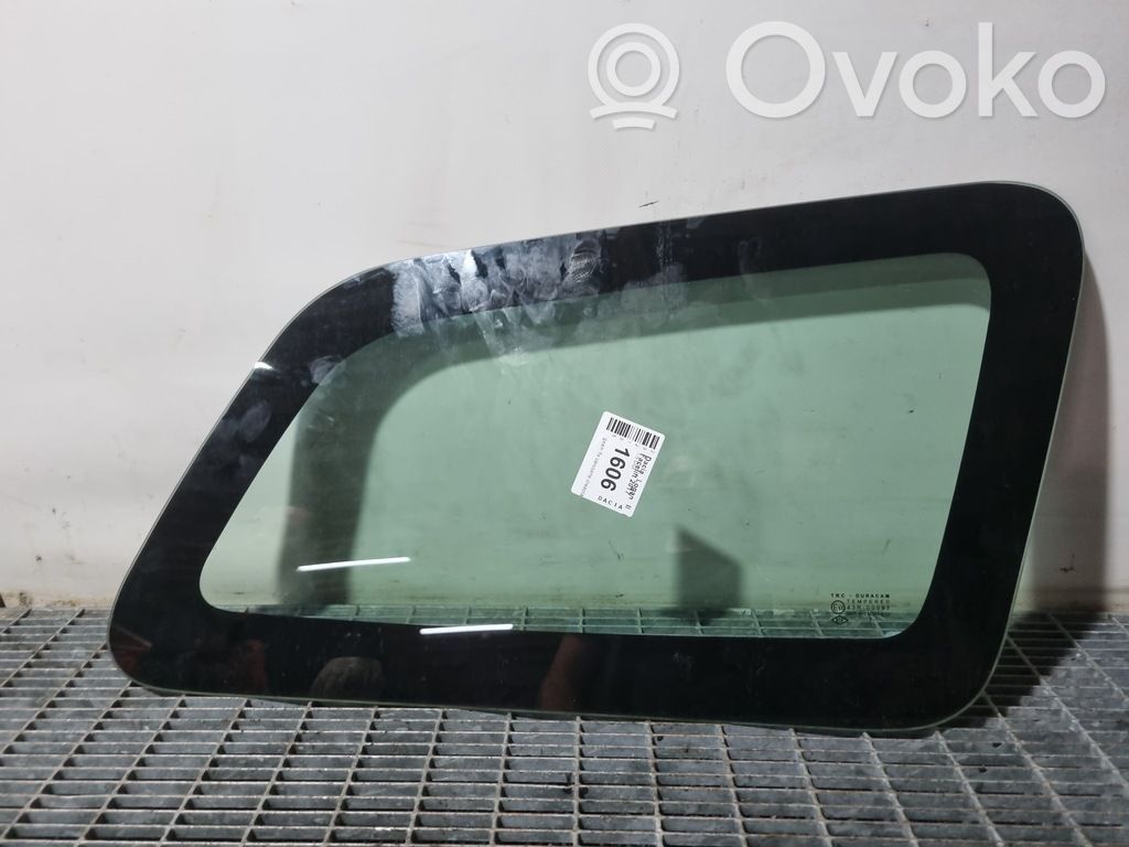 Dacia Logan II Fenêtre centrale latérale