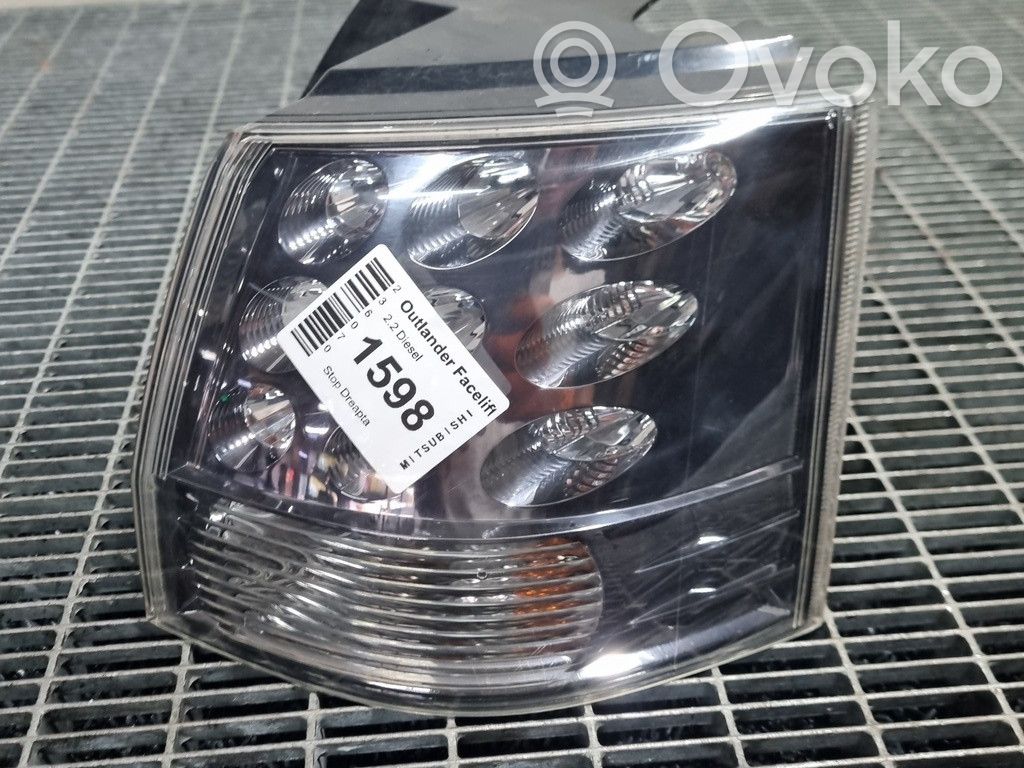Mitsubishi Outlander Lampă spate în caroserie 