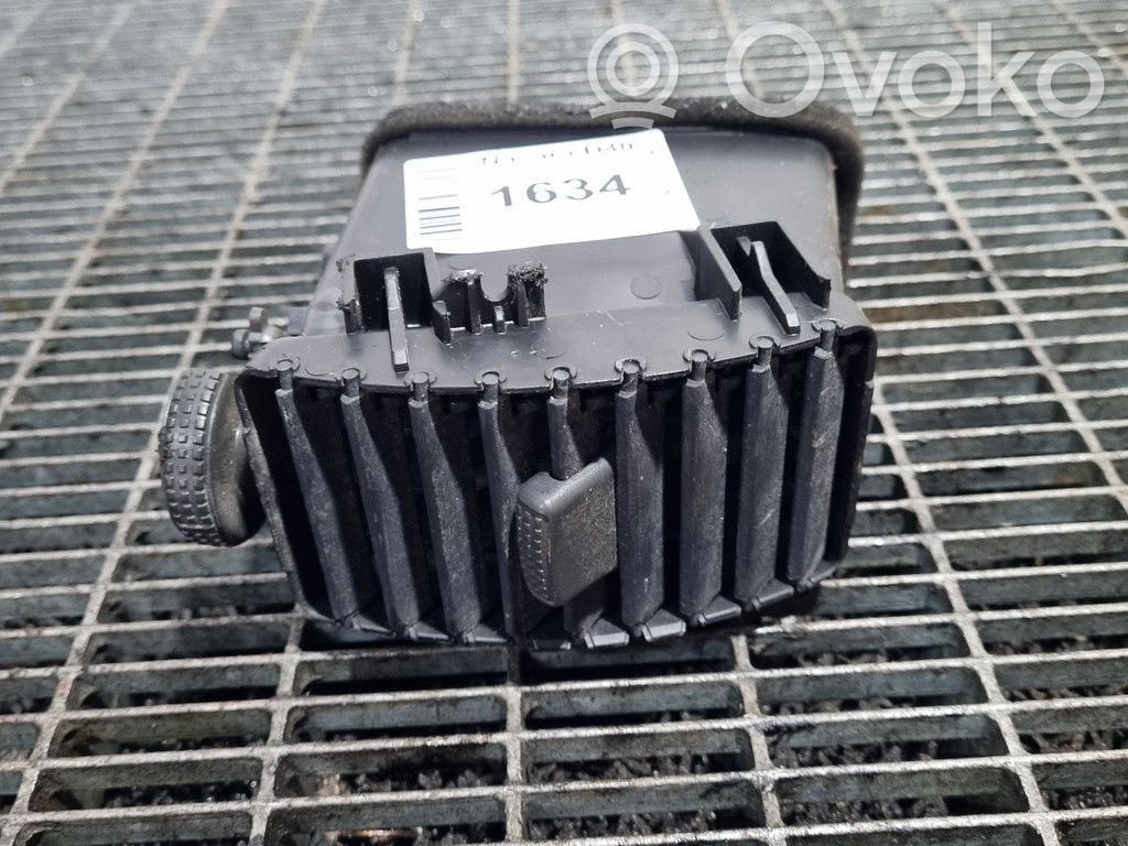 Nissan Navara D40 Grilă ventilație centrală