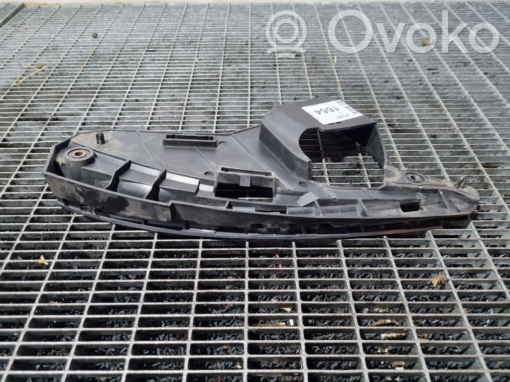 Volvo XC60 Staffa faro/fanale 