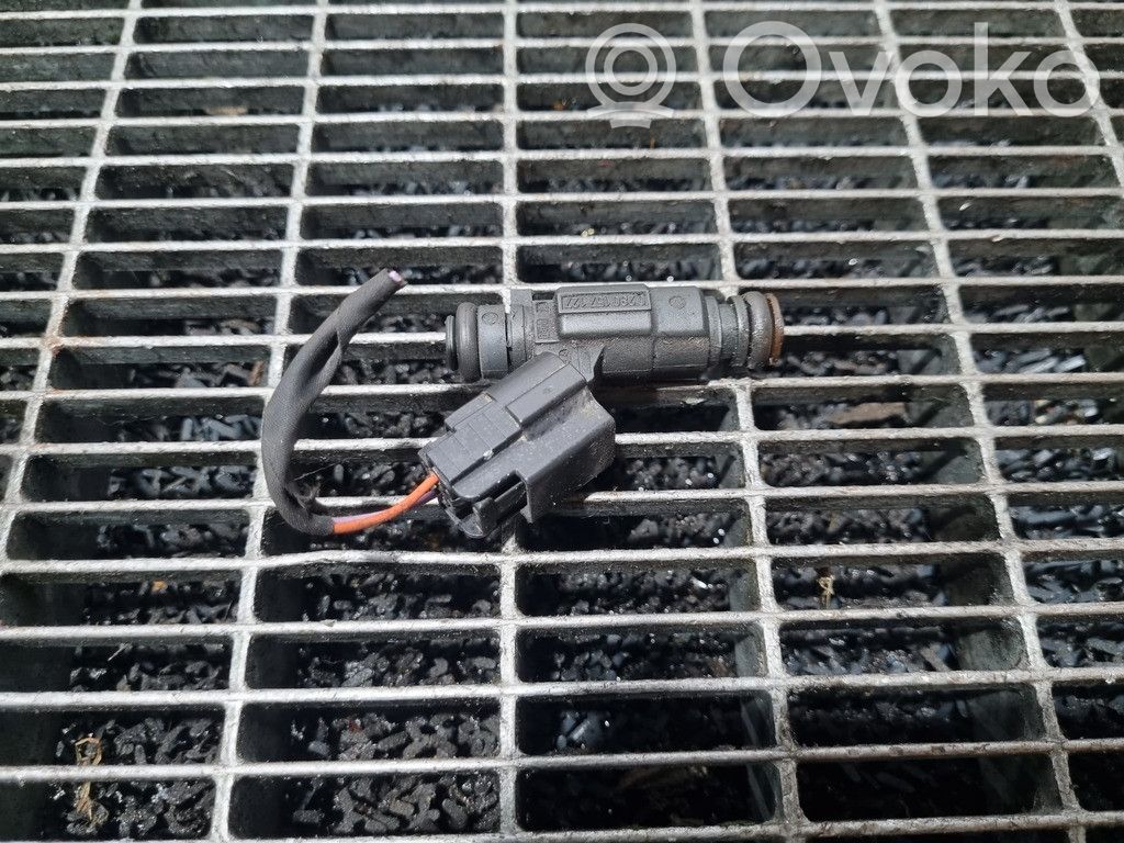 Peugeot 2008 I Fuel injector 