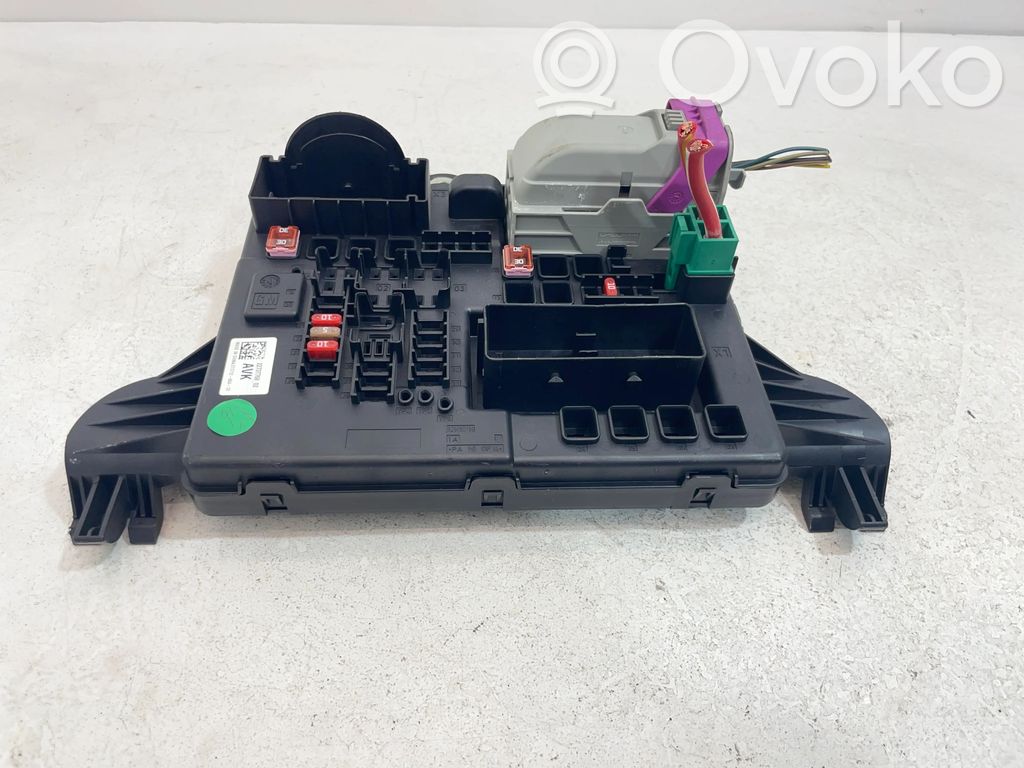 Vauxhall Insignia A Juego de caja de fusibles 