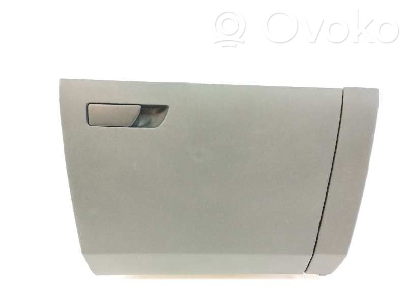 Seat Leon IV Handschuhfach 