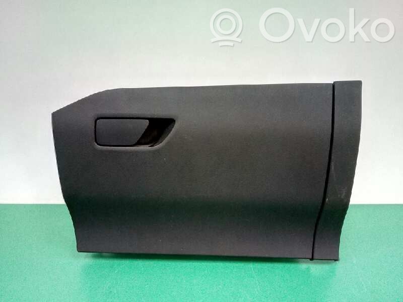 Ford Focus ST Daiktadėžė 