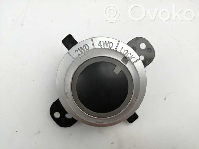 Multifunctional control switch/knob   CONTROLTRACCION